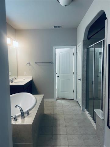Building Photo - 3605 Carmel Hills Dr
