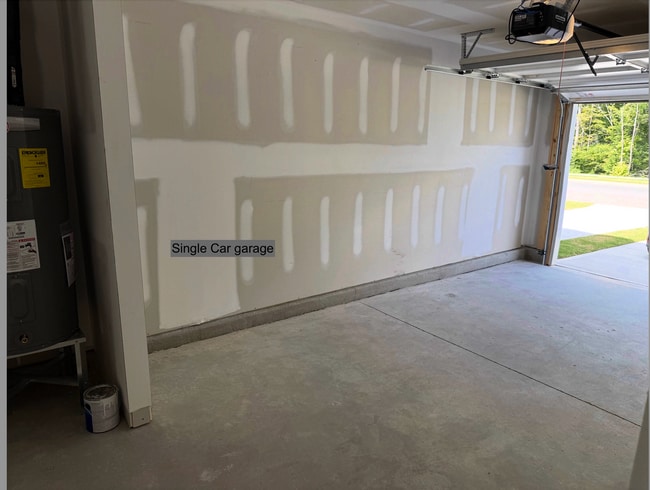 Building Photo - 313 Cherry Laurel Dr