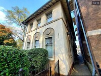 Building Photo - 219 S Cherry St