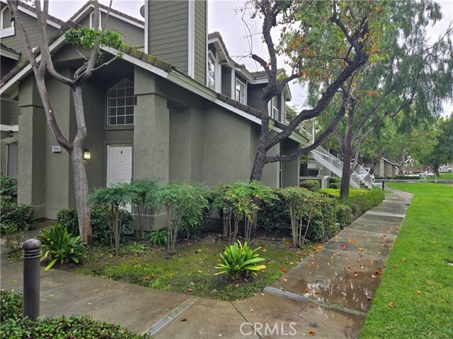 Building Photo - 13221 Royalcrest Ct