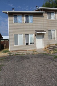 Building Photo - 2433 Rail Ave