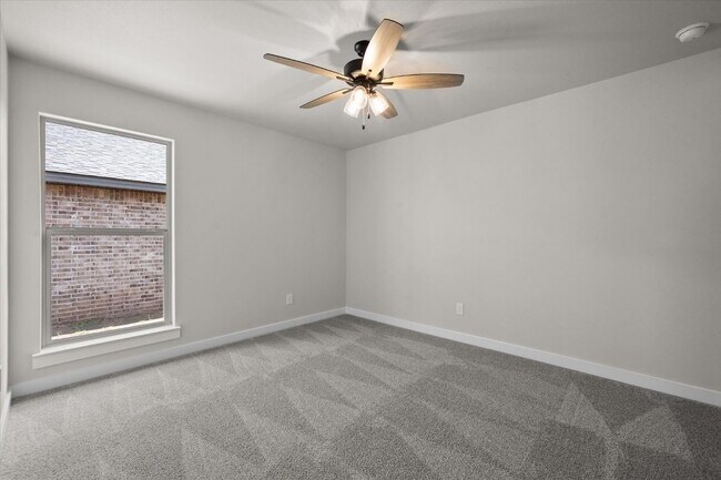 Building Photo - 3202 Farmhouse Ave