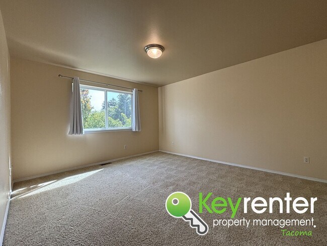 Building Photo - Elegant Browns Point Living with Backyard ...