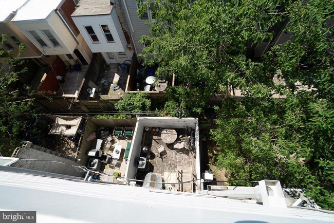Building Photo - 1218 S Bucknell St