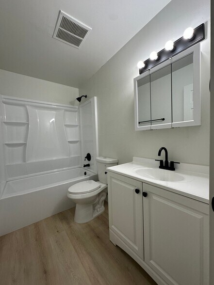 Building Photo - 1340 S 200 E