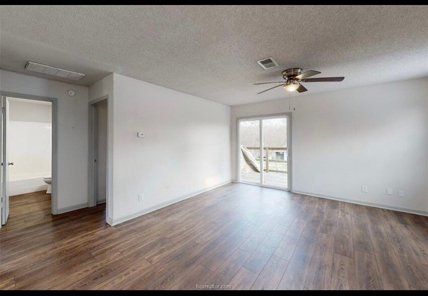 Building Photo - 2087 W Osr