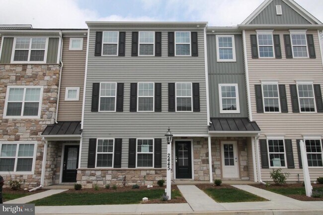 Building Photo - 2445 Spring Water Cir