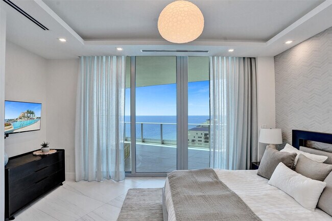 Building Photo - 701 N Fort Lauderdale Beach Blvd