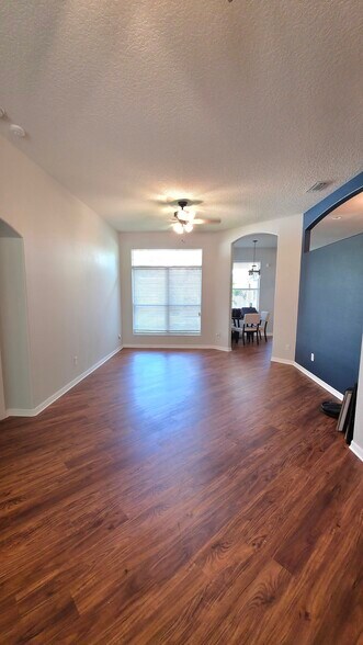 Building Photo - 1801 Forest Preserve Blvd