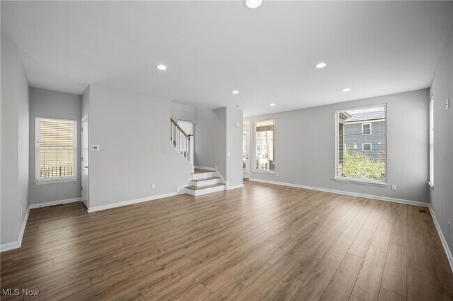 Building Photo - 2078 W 44th St