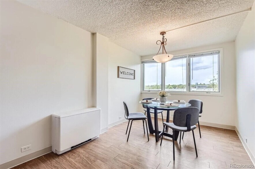 Dining Room - 2225 Buchtel Blvd S