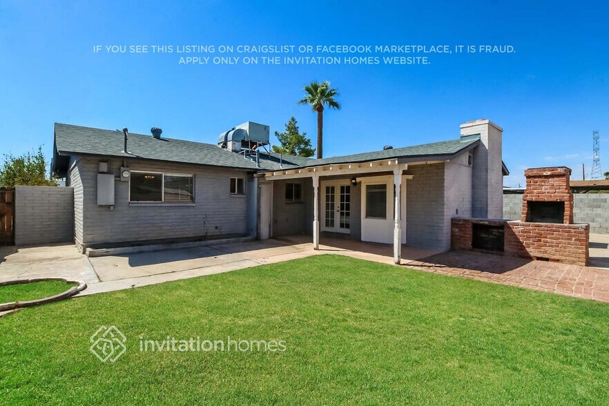Building Photo - 461 N Kirchoff