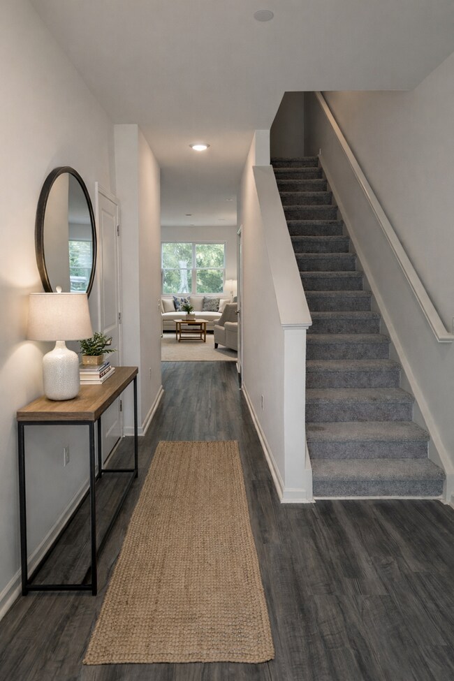 Building Photo - Adorable Rental in Convenient Location