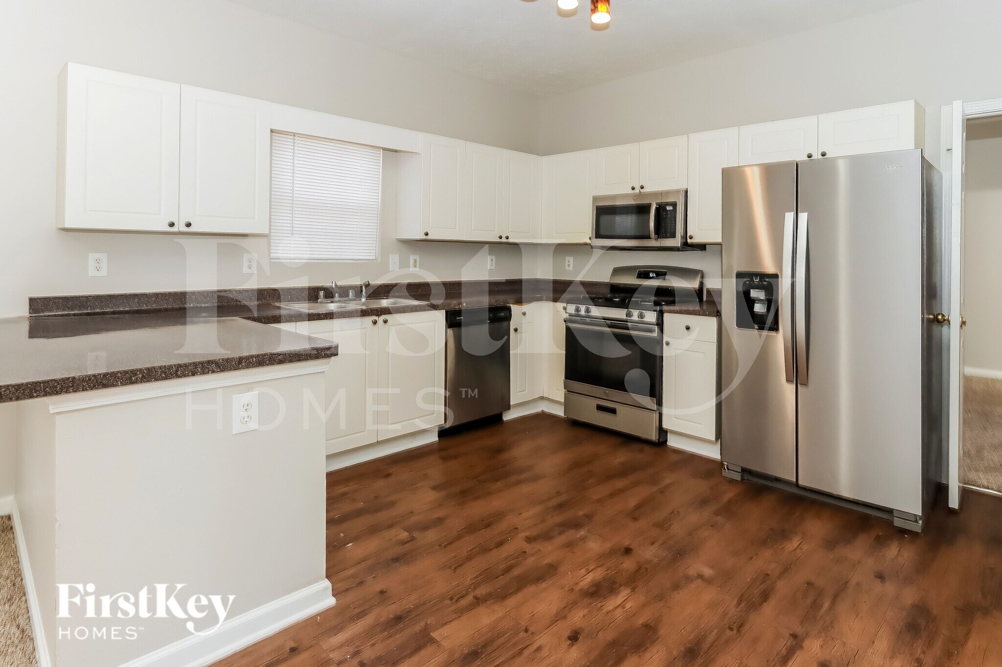 Building Photo - 2324 Sandspring Dr SW