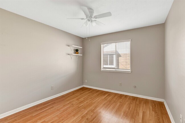 Building Photo - 7214 Dogwood Trail Dr