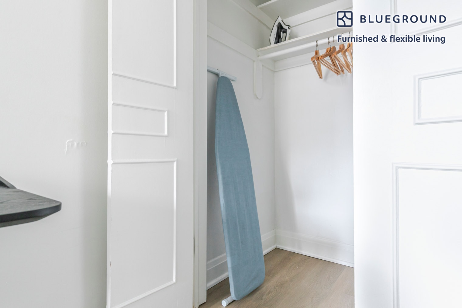 Building Photo - 200 E Chestnut St