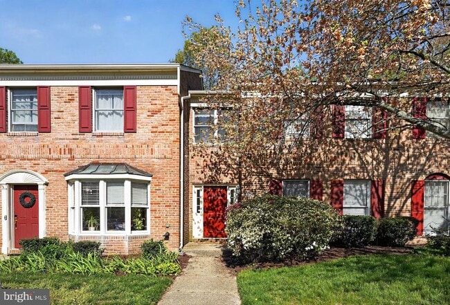 Building Photo - 219 Heather Ct