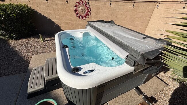 Building Photo - 19589 N Portarosa Ct