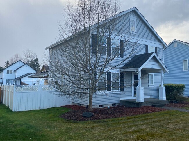 Building Photo - Large Dupont Home ~ Northwest Landing Comm...
