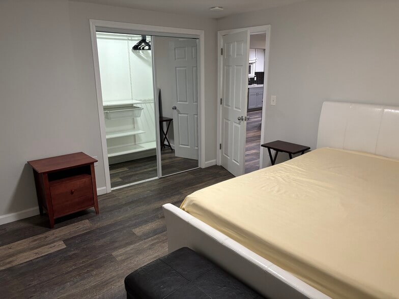 Bedroom - 18 Pope St