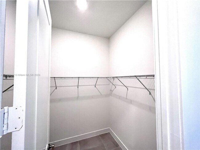 Building Photo - 17406 SW 41st St