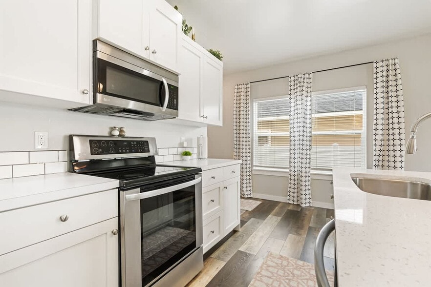 Building Photo - 2110 Ison Ct