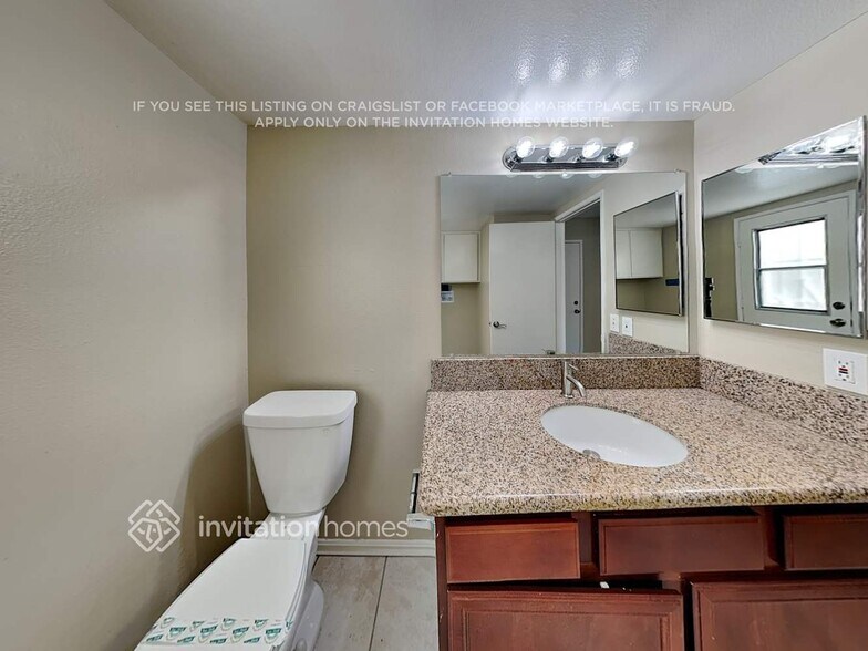 Building Photo - 11951 Sugar Creek Ct