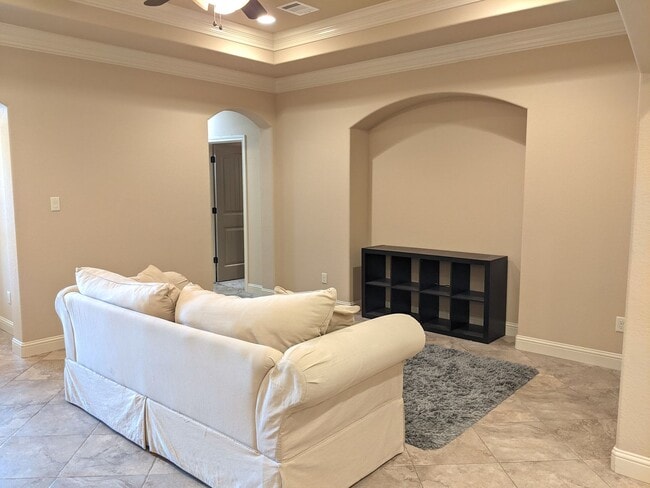 Building Photo - 3 Bed 3 Bath Townhome in Summit Crossing for Fall 2026 Move In!