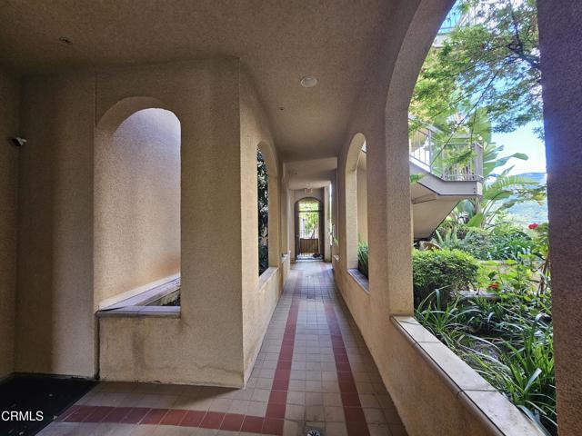 Building Photo - 2930 Fairway Ave