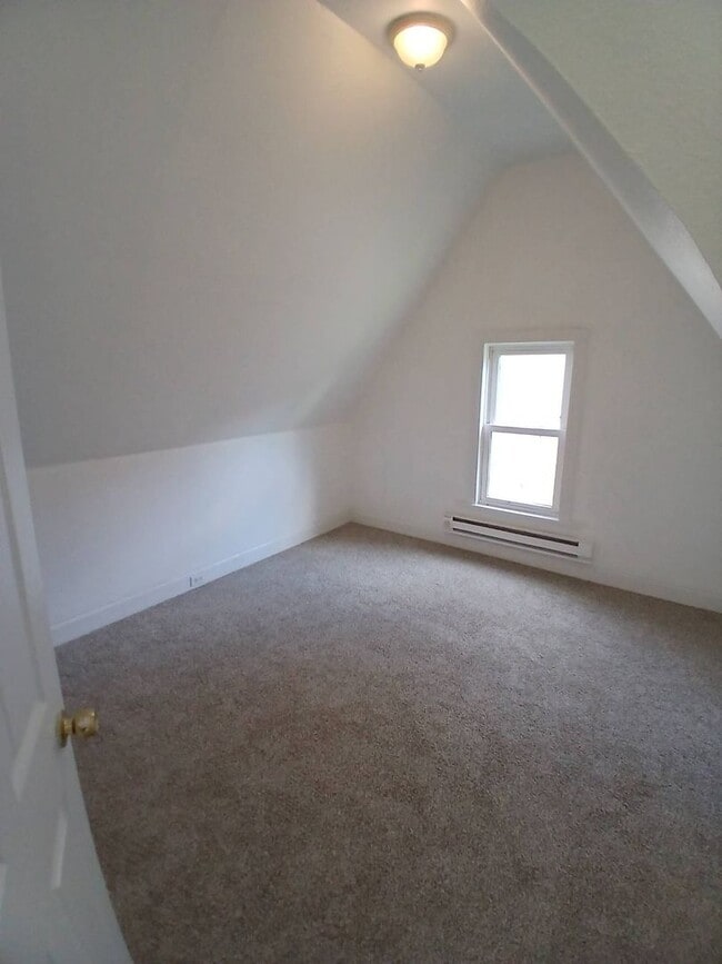 Building Photo - Newly Renovated 4BR/1BA Single-Family Home with Garage – Cleveland