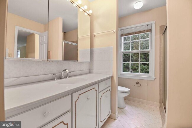 Building Photo - 8217 Lochinver Ln