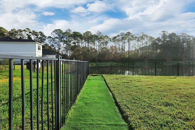 Building Photo - 2839 Montilla Dr
