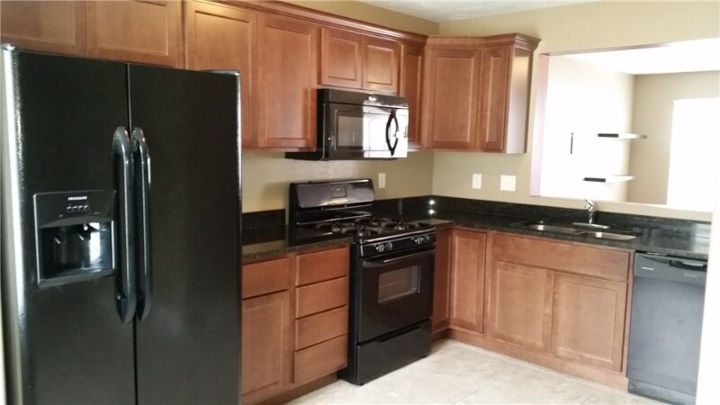 Building Photo - 3414 S Carrick Dr