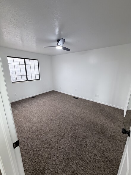 Building Photo - 306 E 900 N