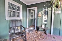 Building Photo - 24 Forestview Pl