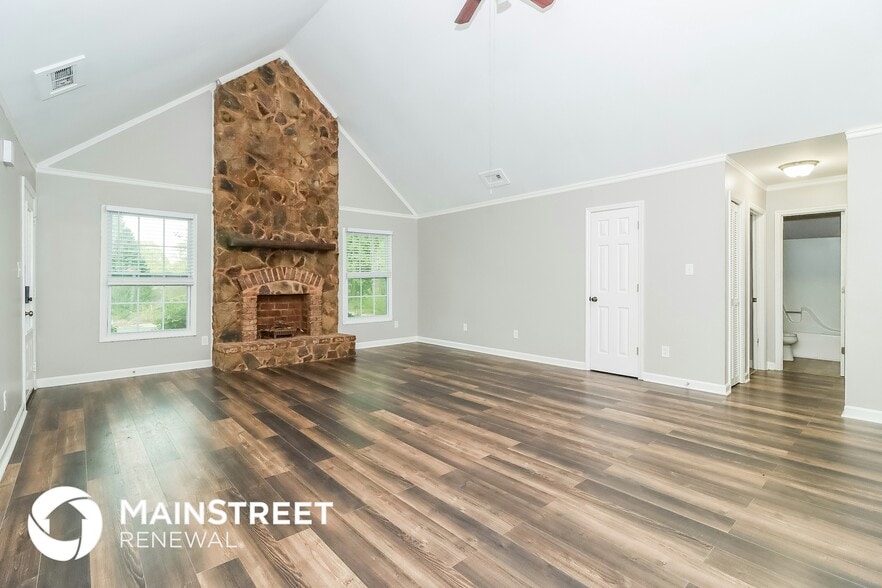 Building Photo - 1303 Bellingham Dr