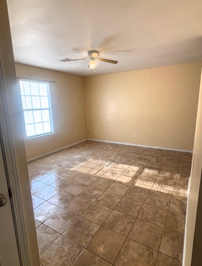 Building Photo - 9356 S 430 Rd