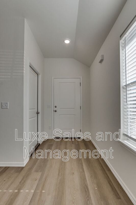 Building Photo - 11611 Mackenzie Wy