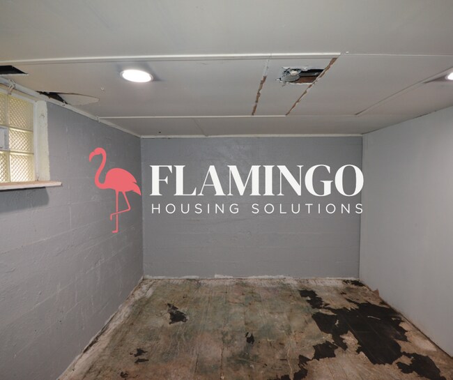 Building Photo - 622 W Fairview Ave