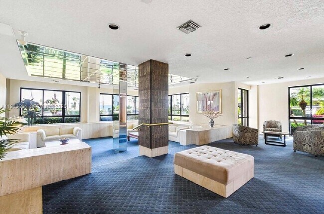 Building Photo - 2800 N Hwy A1A