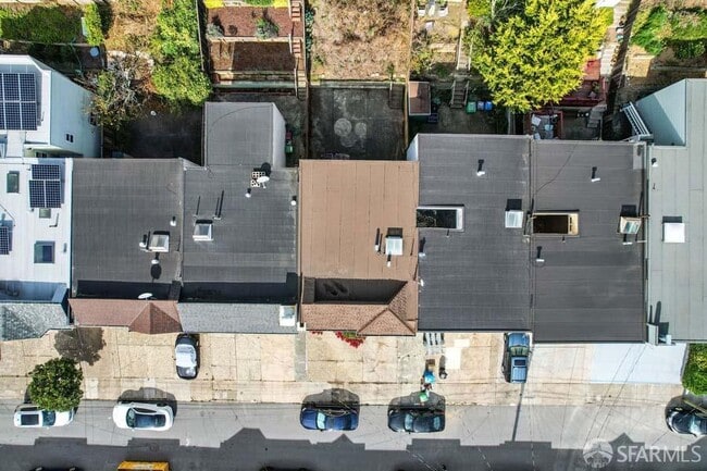Building Photo - 346 Mangels Ave