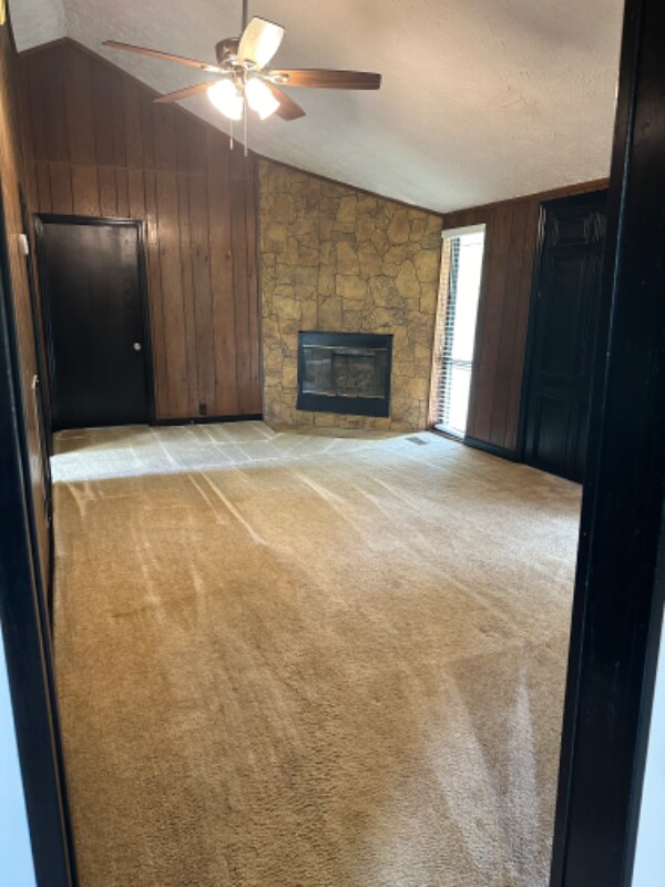 Building Photo - 7152 Hall Rd