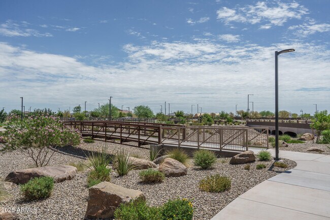 Building Photo - 16019 W Soft Wind Dr