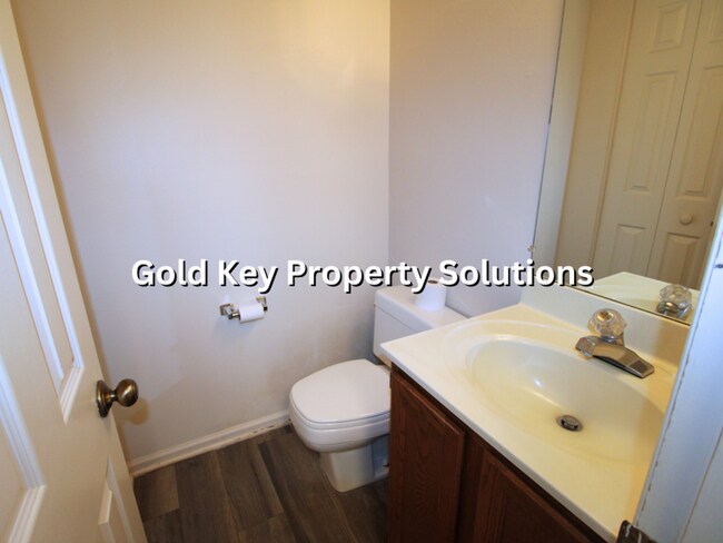 Building Photo - 700 High St