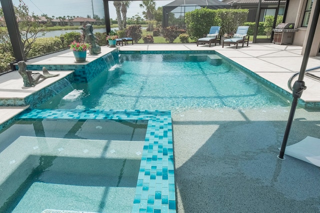 Building Photo - 13871 Miranese St