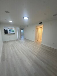 Building Photo - 7175 NW 173rd Dr