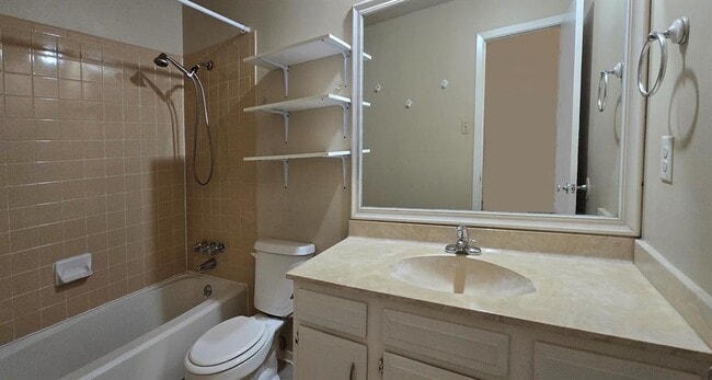 Building Photo - 11904 Hardwood Trail