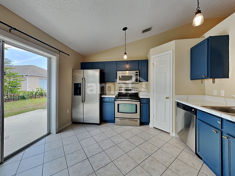 Building Photo - 6524 Tabogi Trl