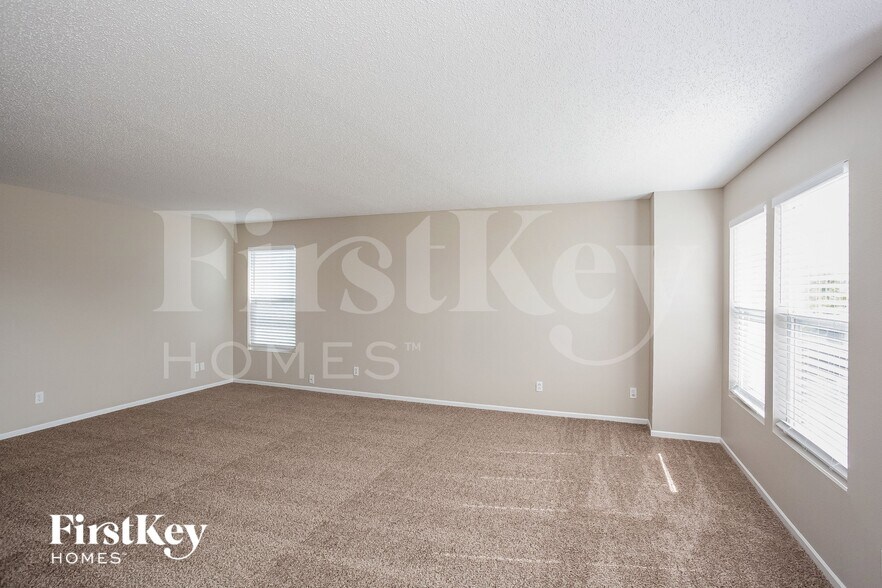 Building Photo - 9518 W Midnight Dr