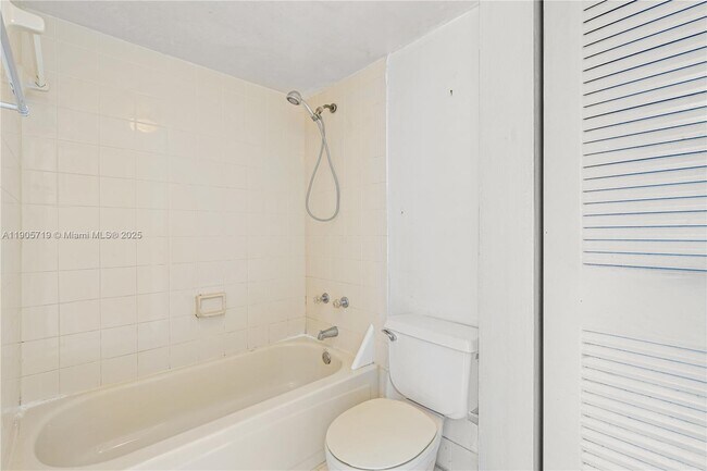 Building Photo - 8650 SW 212th St